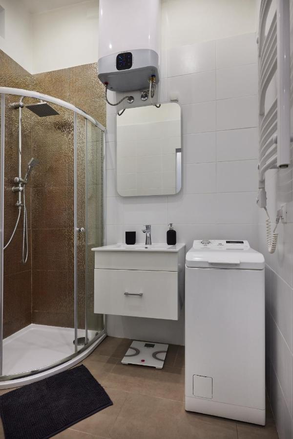 Cozy Little Apartment In Downtown Budapest Exteriör bild